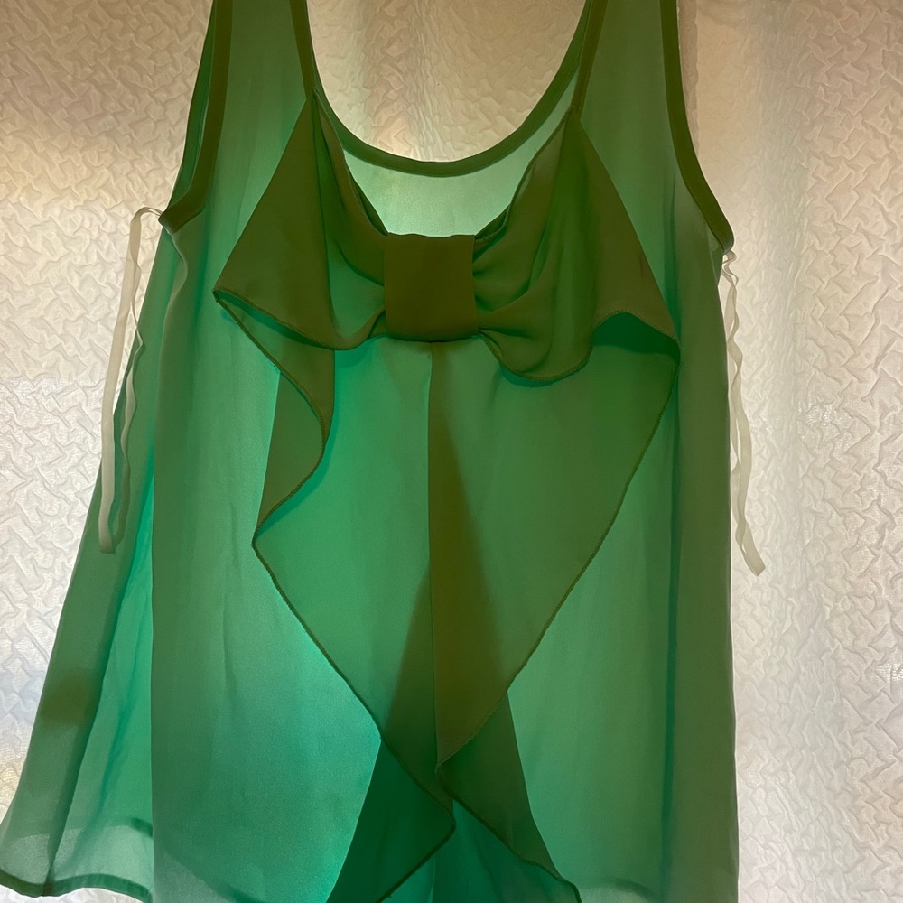 Blue bow back top